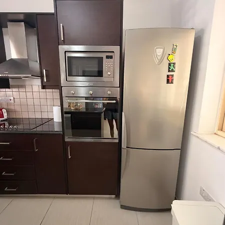 فيلة Pearl House باراليمني
