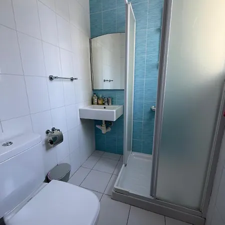 Pearl House باراليمني